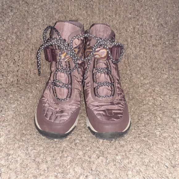 CHACO-Borealis Quilt Waterproof Boots-Plum/Burgundy-Size 6.5-Excellent - Picture 3 of 7